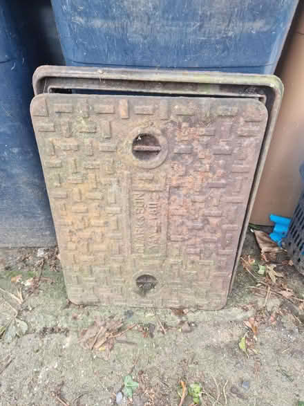 Photo of free Metal manhole cover (SY11) #1