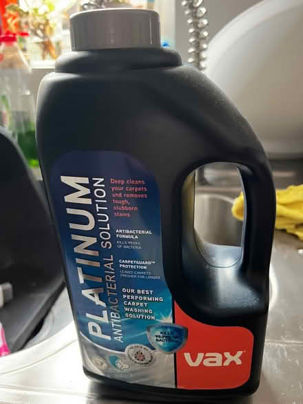 Photo of free Vax carpet cleaning solution (Ta100ag) #1