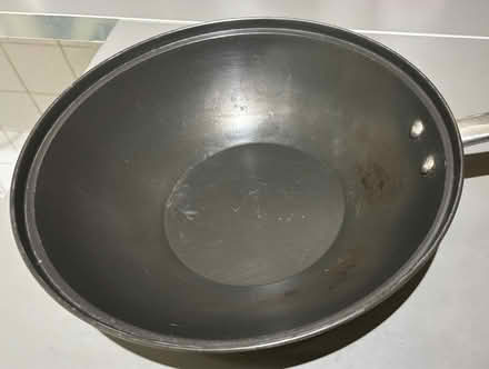 Photo of free Large stainless steel pan with lid (Hinksford DY6) #3
