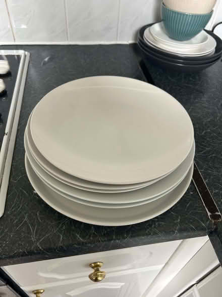 Photo of free Set of plates and cups (Sun In The Sands Roundabout SE3) #2