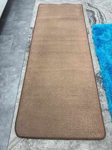 Photo of free Runner (M14) #1