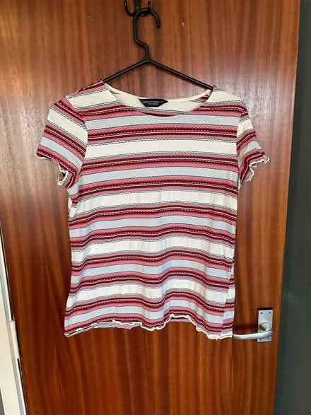 Photo of free Size 10/12 top bundle in vgc (Thringstone LE67) #2