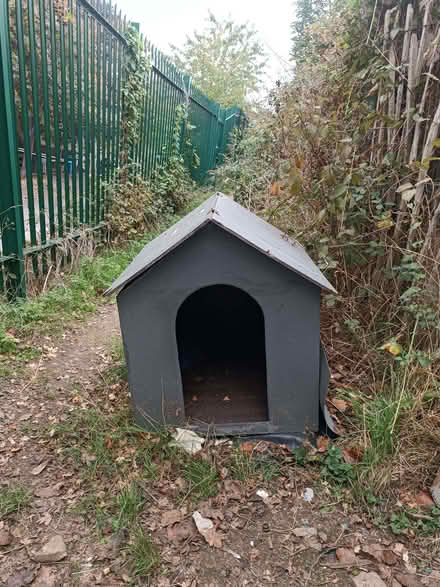 Photo of free Large Kennel (Norfolk Park S2) #1