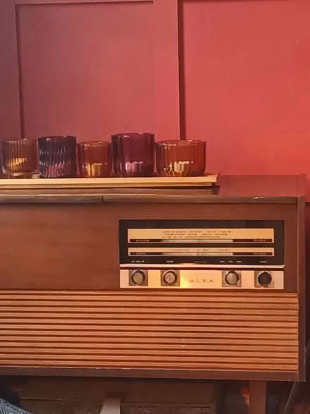Photo of free Vintage radiogram (LADYBANK Ky15 7nl) #3