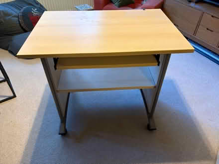 Photo of free Computer desk (Stoke Newington N16) #4