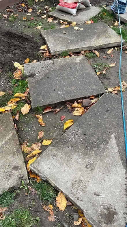 Photo of free Old fashioned, heavy, quality paving (Hurdsfield SK10) #2