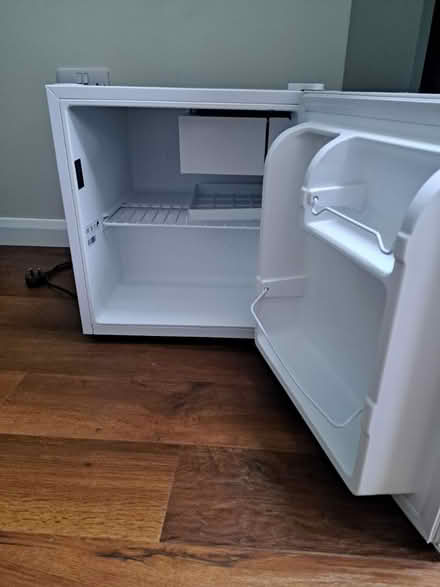 Photo of free Counter top fridge (Leigh on Sea SS9) #2