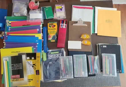 Photo of free Office/school supplies (Des Peres) #1