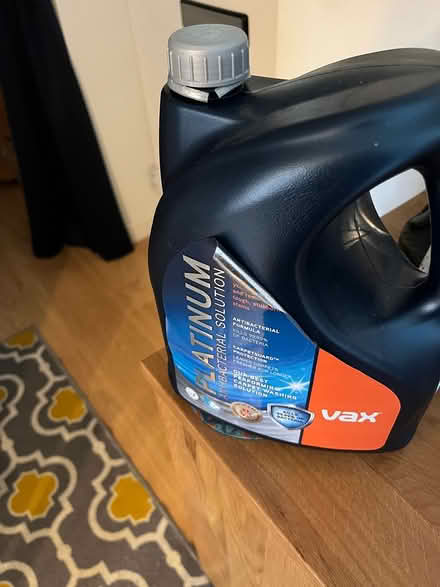 Photo of free Vax carpet cleaning solution (Ta100ag) #2