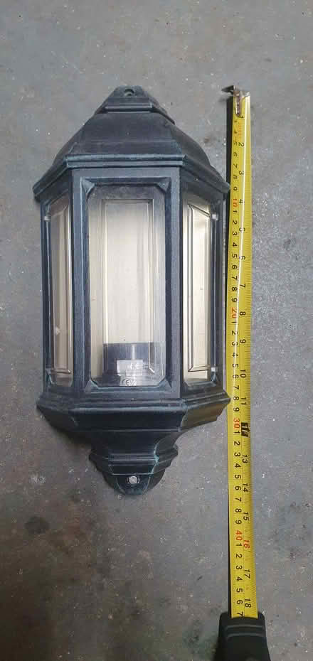 Photo of free Outside wall lights x5 (Great Malvern WR14 3) #1