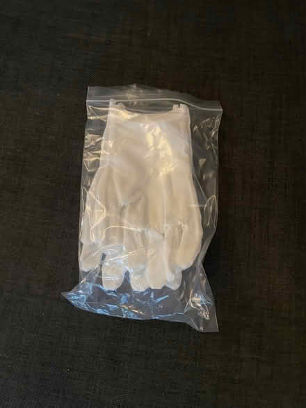 Photo of free New moisture gloves x 2 (Thringstone LE67) #1
