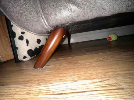 Photo of free Leather sofa (Prittlewell, SS2) #4