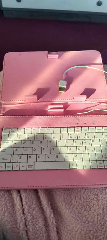 Photo of free Small tablet case with keyboard (Carnforth LA5) #2