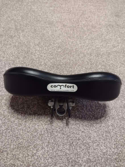 Photo of free Comfort bike saddle (Desford LE9) #3