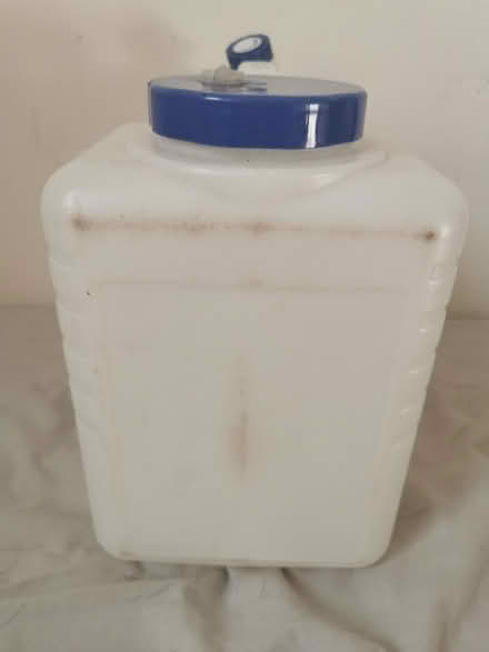 Photo of free 15l water storage with tap (Plymouth PL4) #3