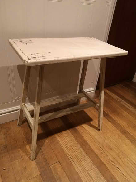 Photo of free Small table (DA1) #1