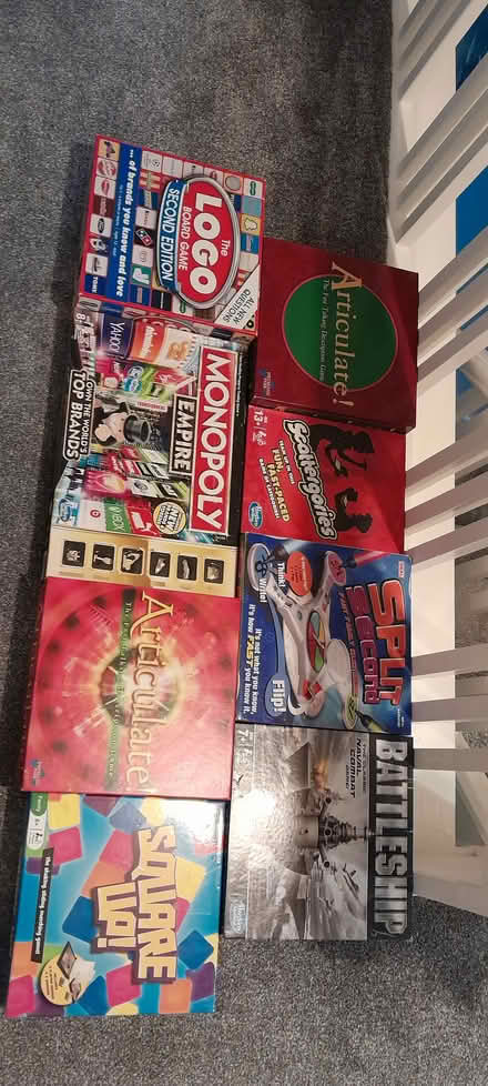 Photo of free King size duvet, football table and nest of tables e (North Hinksey OX2) #1