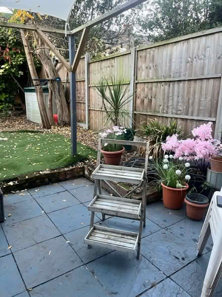 Photo of free Garden furniture & pots (South Norwood SE25) #4