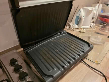 Photo of free George Foreman large grill (Prestwich, M25) #1