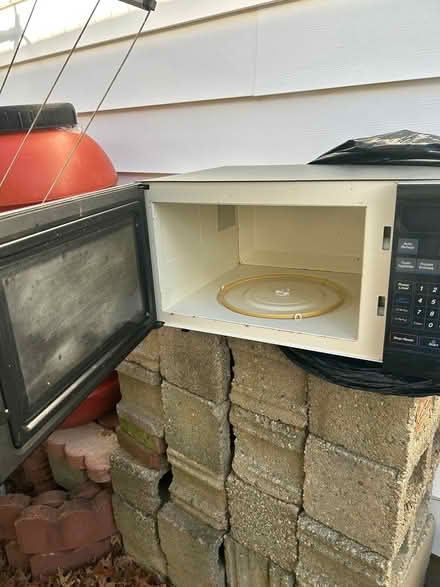 Photo of free Microwave (Near Bunnell high school.) #1