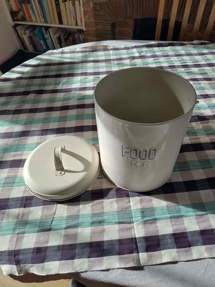 Photo of free Dog food tin (Sutton Courtenay OX14) #1