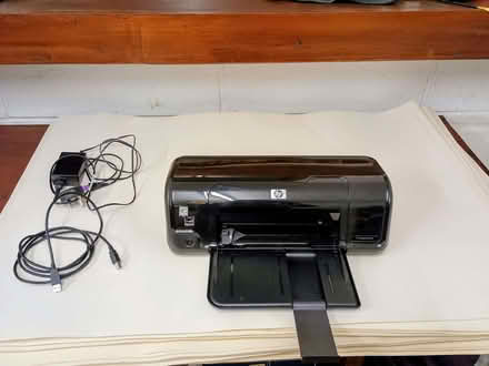 Photo of free hp deskjet d1660 colour ink-jet printer (Nailsea BS21) #2