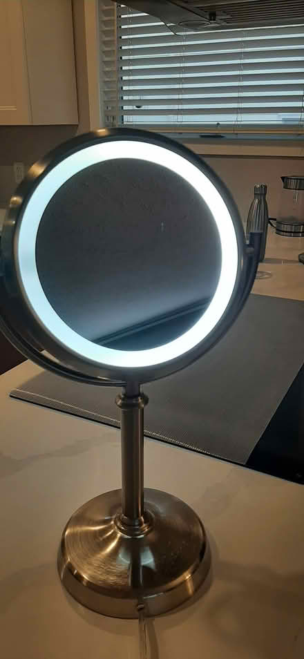 Photo of free LED Makeup Mirror (Hazeldean / Castlefrank) #3