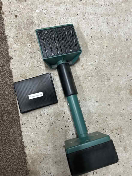 Photo of free Carpet stretcher (Greenfield CH8) #2