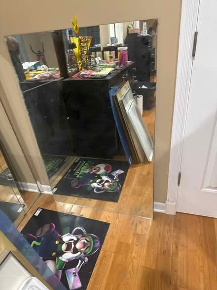 Photo of free Mirror (Rolling Meadows) #1