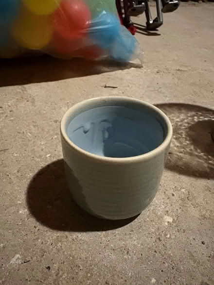 Photo of free Tiny plant pot (CR2 south Croydon) #1