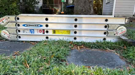 Photo of free extendable ladder (Larchmont, Norfolk) #2