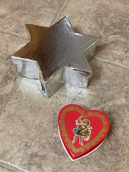 Photo of free Star & heart boxes (Petworth/ Park View) #1