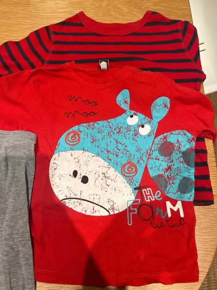 Photo of free 3y old clothes (West acton - W3) #2