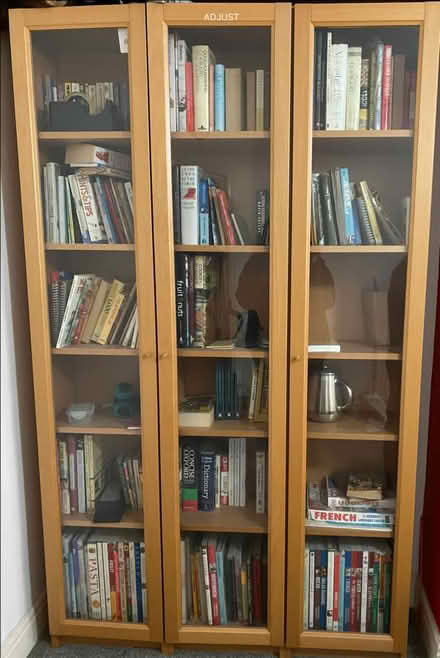 Photo of Ikea Billy Bookcase (any model) (Brentford TW8) #1