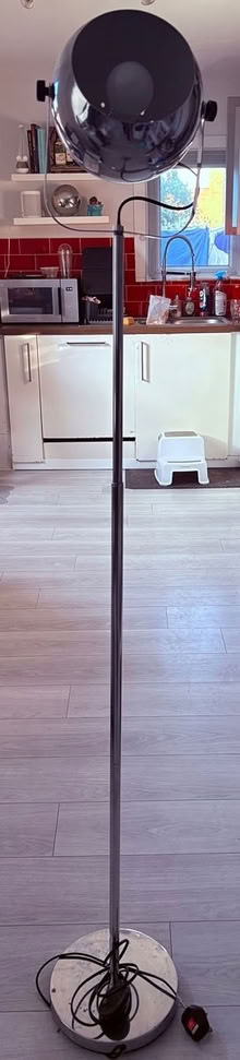 Photo of free Up light - broken switch (CR2 South Croydon) #1