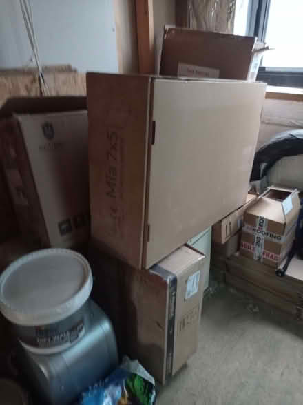 Photo of free Lots of large, medium and small cardboard boxes. (Holmfirth) (Holmfirth HD9) #1