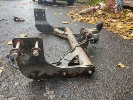Photo of free Tow bar (Cowdenbeath KY4 9) #2