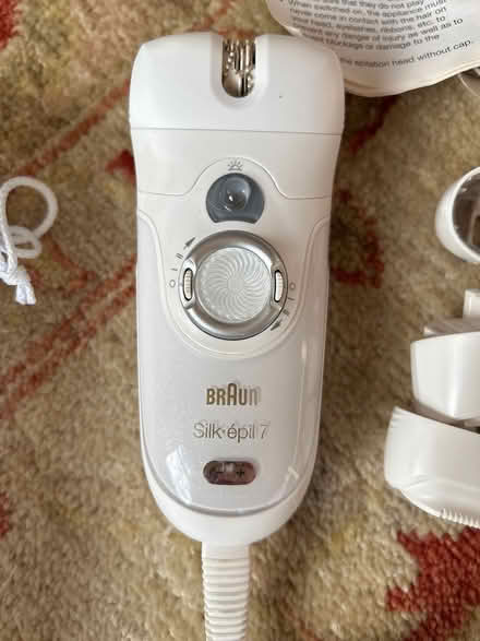 Photo of free Braun silk-epil 7 hardly used (Tooting Bec/Balham SW17) #1