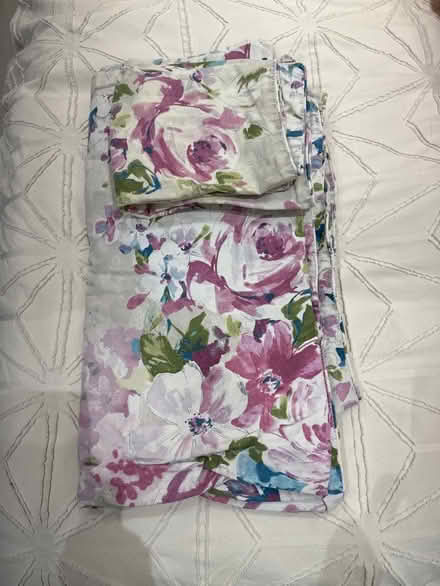 Photo of free King size duvet cover/pillowcases (Billericay CM11) #1