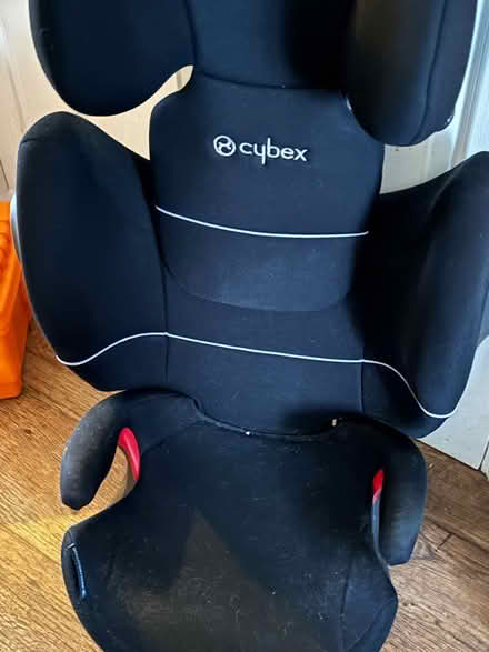 Photo of free Car seat (Wigmore LU2) #1