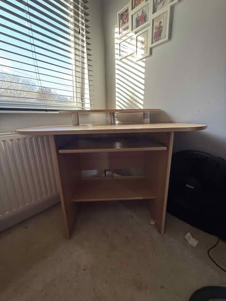 Photo of free Corner Desk (Epsom KT18) #3