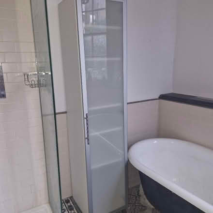 Photo of free Bathroom cabinet (Clerkenwell EC1R) #1
