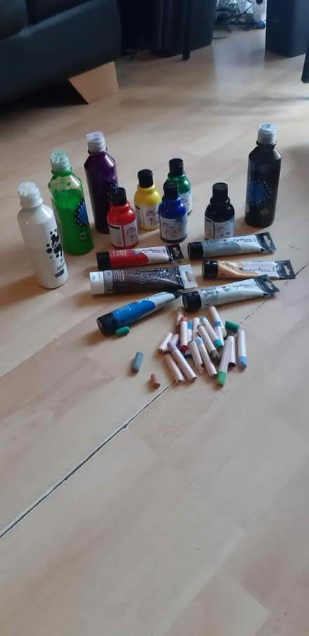 Photo of free Paint and crayons (Perivale) #1