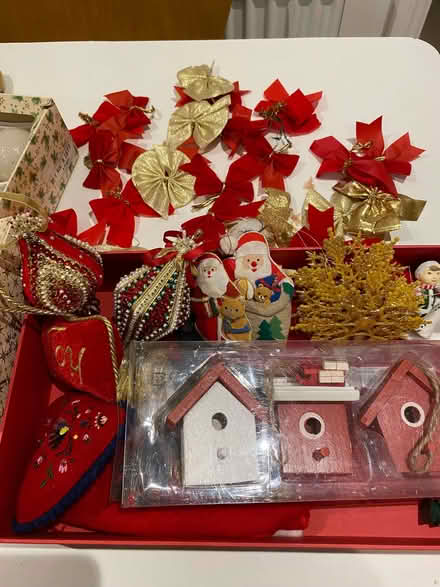 Photo of free Christmas decorations (Garden City OX5) #2