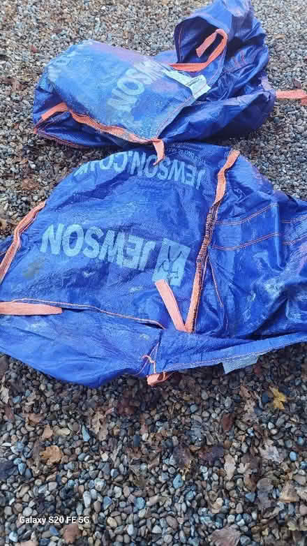 Photo of free Large dumpy bags for garden waste / leaves (Bromley BR3) #1
