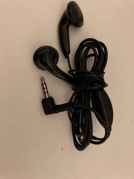 Photo of free Alcatel Pixi 4 Mobile Phone Plus Accessories (Bilton HG1) #4