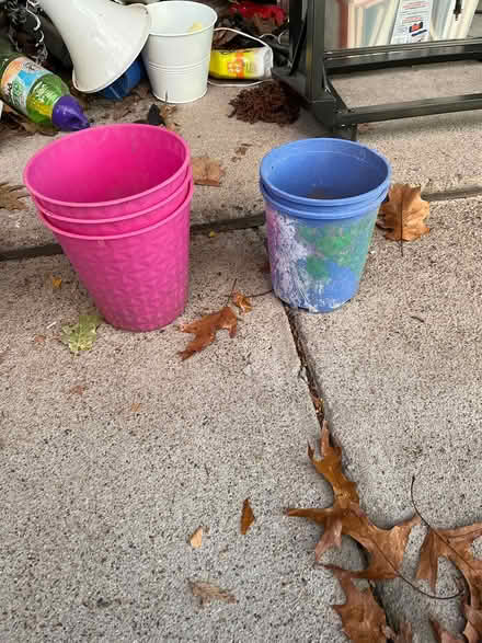 Photo of free Plant pots (Oradell) #1