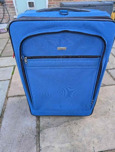 Photo of free Large suitcase (Berkhamsted HP4) #2
