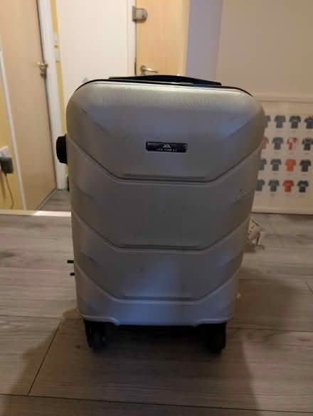 Photo of free Assorted suitcases (Finnieston, G3) #1
