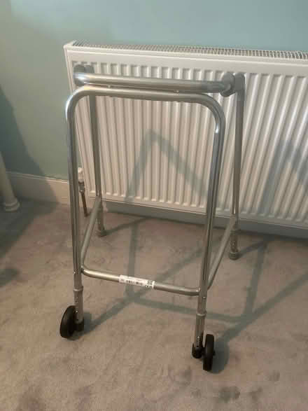 Photo of free Walking frame (Peckham/East Dulwich) #1